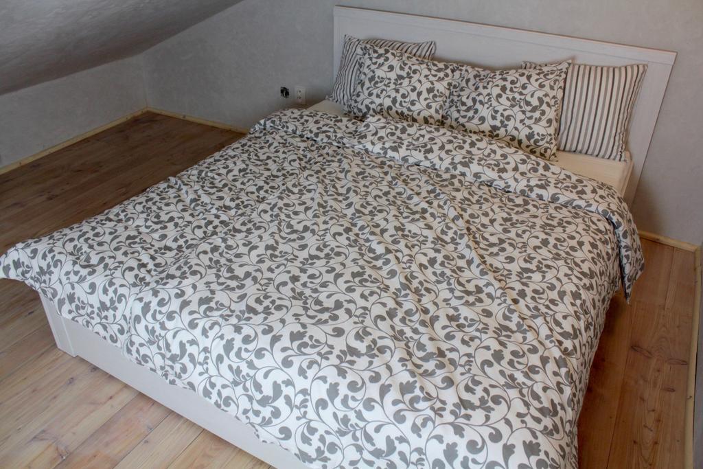 U Dr. Fausta Apartment สลาโวนิเซ ภายนอก รูปภาพ