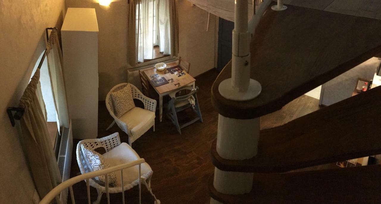 U Dr. Fausta Apartment สลาโวนิเซ ภายนอก รูปภาพ